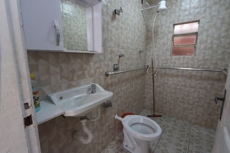 Casa para alugar com 230m², 3 quartos e 3 vagasBanheiro - casa 1