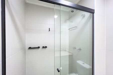 Banheiro de kitnet/studio para alugar com 1 quarto, 22m² em Paraíso, São Paulo