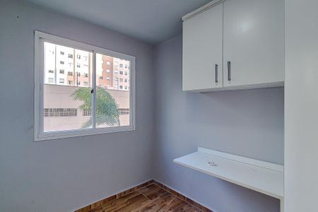 Quarto 2 de apartamento para alugar com 2 quartos, 40m² em Jardim Sao Saverio, São Paulo