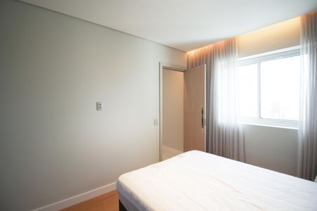 Apartamento à venda com 115m², 2 quartos e 2 vagasSuíte 2