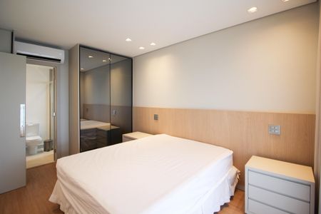 Suíte 1  de apartamento à venda com 2 quartos, 115m² em Vila Nova Conceição, São Paulo