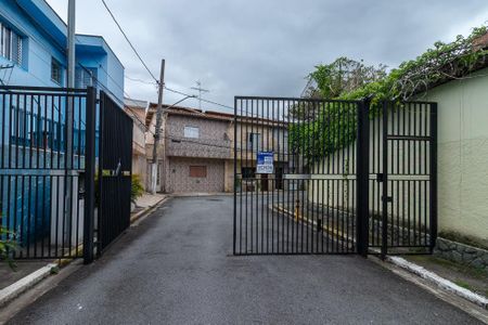 Casa à venda com 240m², 3 quartos e 2 vagas Casa à venda com 240m², 3 quartos e 2 vagasPlaca ZNHJ-571