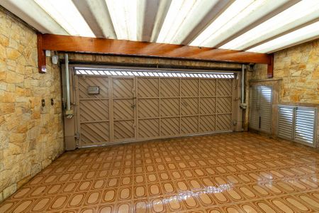 Casa à venda com 240m², 3 quartos e 2 vagas Casa à venda com 240m², 3 quartos e 2 vagasGaragem