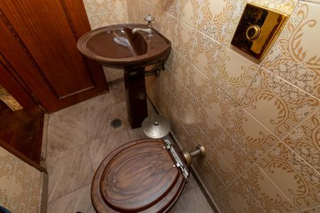 Casa à venda com 240m², 3 quartos e 2 vagas Casa à venda com 240m², 3 quartos e 2 vagasLavabo