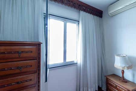 Casa à venda com 240m², 3 quartos e 2 vagas Casa à venda com 240m², 3 quartos e 2 vagasSuíte 1