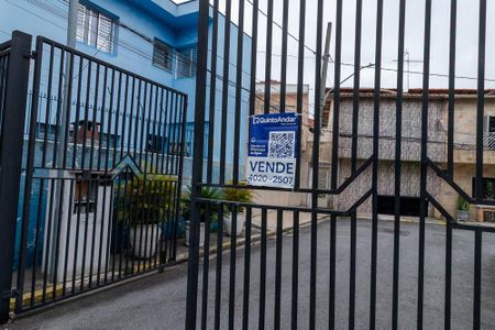Casa à venda com 240m², 3 quartos e 2 vagas Casa à venda com 240m², 3 quartos e 2 vagasPlaca ZNHJ-571