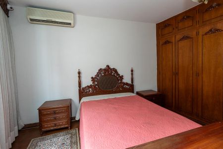 Casa à venda com 240m², 3 quartos e 2 vagas Casa à venda com 240m², 3 quartos e 2 vagasSuíte 2