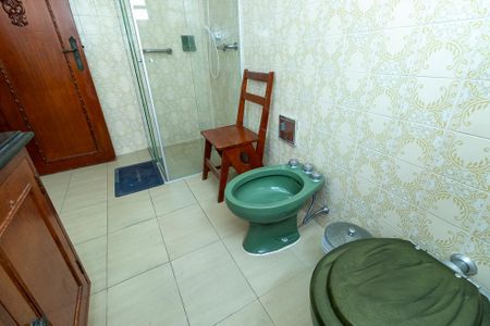 Casa à venda com 240m², 3 quartos e 2 vagas Casa à venda com 240m², 3 quartos e 2 vagasBanheiro da Suíte 2