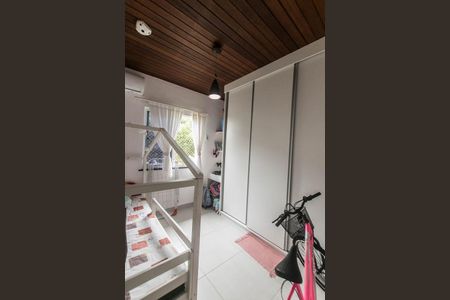 Casa de condomínio para alugar com 62m², 2 quartos e 1 vaga