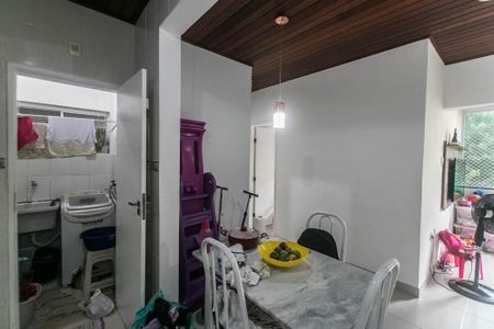 Casa de condomínio para alugar com 62m², 2 quartos e 1 vaga