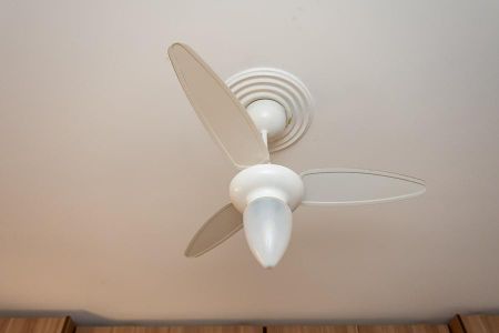 Casa para alugar com 187m², 3 quartos e 2 vagasSuíte 2-ventilador