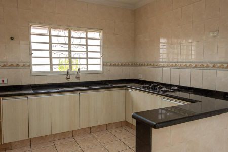 Casa para alugar com 187m², 3 quartos e 2 vagasCozinha