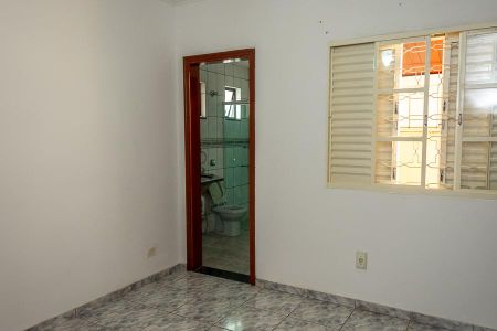 Casa para alugar com 187m², 3 quartos e 2 vagasSuíte 2