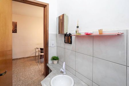 Apartamento para alugar com 48m², 2 quartos e 1 vagaBanheiro social 