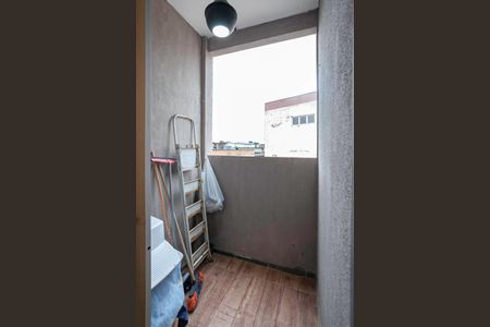 Varanda da sala de apartamento à venda com 2 quartos, 48m² em Jardim Guanabara, Belo Horizonte