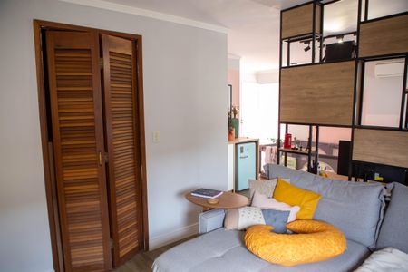 Apartamento à venda com 115m², 2 quartos e 1 vaga Apartamento à venda com 115m², 2 quartos e 1 vagaSala