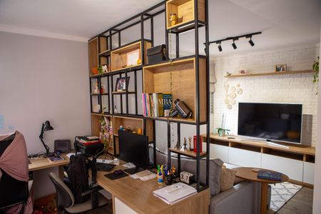 Apartamento à venda com 115m², 2 quartos e 1 vaga Apartamento à venda com 115m², 2 quartos e 1 vagaDivisão sala e escritório