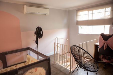 Apartamento à venda com 115m², 2 quartos e 1 vaga Apartamento à venda com 115m², 2 quartos e 1 vagaEscritório