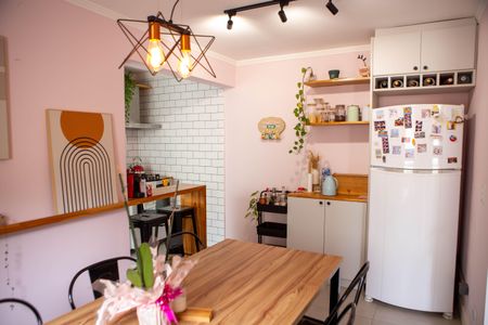 Apartamento à venda com 115m², 2 quartos e 1 vaga Apartamento à venda com 115m², 2 quartos e 1 vagaSala de Jantar