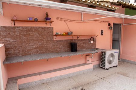 Apartamento à venda com 115m², 2 quartos e 1 vaga Apartamento à venda com 115m², 2 quartos e 1 vagaQuintal