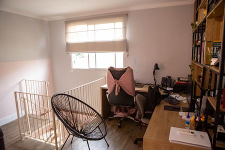 Apartamento à venda com 115m², 2 quartos e 1 vaga Apartamento à venda com 115m², 2 quartos e 1 vagaEscritório