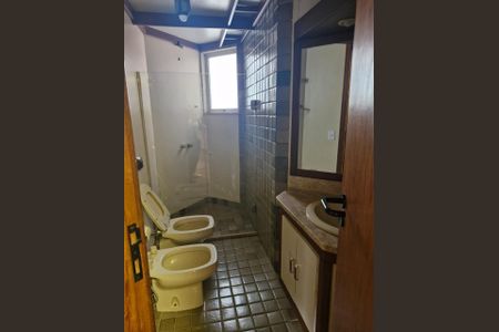 Banheiro de apartamento à venda com 3 quartos, 100m² em Funcionários, Belo Horizonte