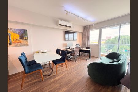 Studio à venda com 45m², 1 quarto e 1 vagaSala - Studio