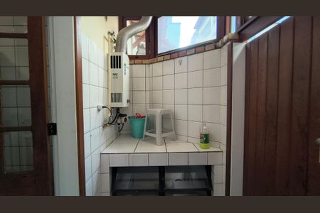 Casa de condomínio à venda com 200m², 3 quartos e 2 vagasCozinha e Área de Serviço 