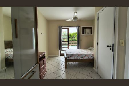 Casa de condomínio à venda com 200m², 3 quartos e 2 vagasSuíte 3