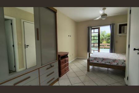 Casa de condomínio à venda com 200m², 3 quartos e 2 vagasSuíte 3