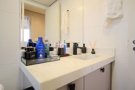 Apartamento à venda com 75m², 3 quartos e 2 vagasBanheiro Social