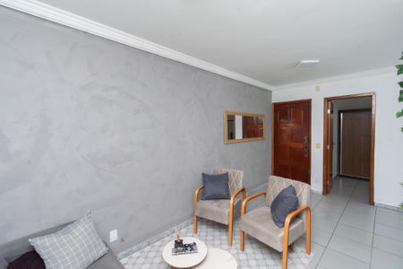 Sala de apartamento à venda com 3 quartos, 62m² em Monte Castelo, Contagem