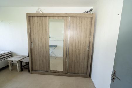 Quarto de apartamento para alugar com 1 quarto, 56m² em Jardim Itu, Porto Alegre