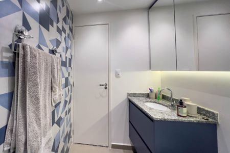 Studio à venda com 28m², 1 quarto e 1 vaga Studio à venda com 28m², 1 quarto e 1 vagaBanheiro