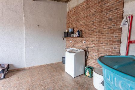 Casa à venda com 90m², 3 quartos e 1 vagaÁrea de serviço e lazer 