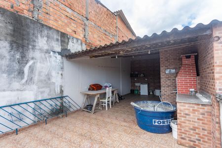 Casa à venda com 90m², 3 quartos e 1 vagaÁrea de serviço e lazer 