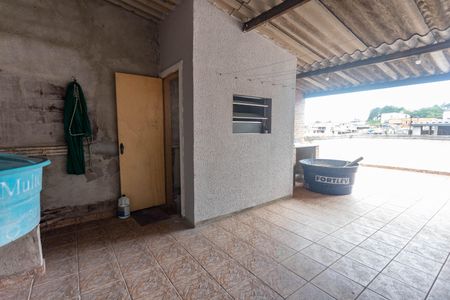 Casa à venda com 90m², 3 quartos e 1 vagaÁrea de serviço e lazer 