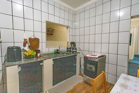 Casa à venda com 90m², 3 quartos e 1 vagaCozinha 