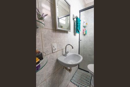 Casa à venda com 90m², 3 quartos e 1 vagaBanheiro 1