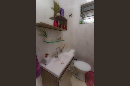 Casa à venda com 90m², 3 quartos e 1 vagaBanheiro 2