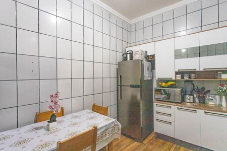Casa à venda com 90m², 3 quartos e 1 vagaCozinha 