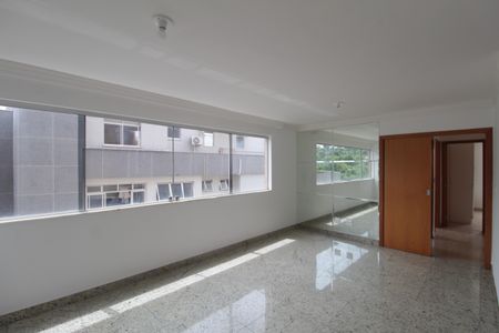 Apartamento para alugar com 90m², 3 quartos e 1 vagaSala