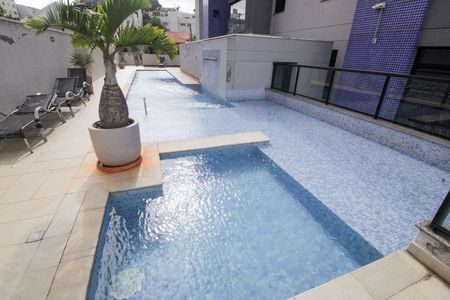 Apartamento à venda com 60m², 2 quartos e 1 vagaPiscina