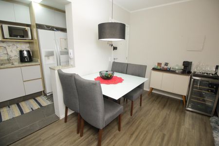 Apartamento à venda com 60m², 2 quartos e 1 vagaSala de Jantar