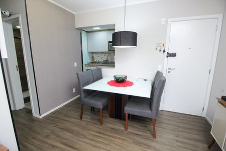 Apartamento à venda com 60m², 2 quartos e 1 vagaSala de Jantar