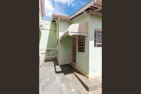 Casa à venda com 186m², 2 quartos e 3 vagasCasa 2- Fachada