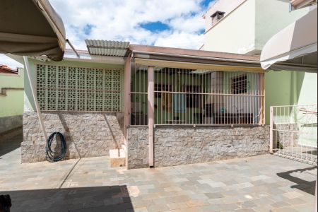 Casa à venda com 186m², 2 quartos e 3 vagasCasa 2- Fachada