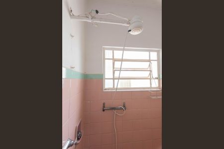 Casa à venda com 186m², 2 quartos e 3 vagasBanheiro