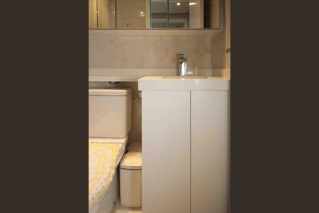 Apartamento para alugar com 35m², 2 quartos e sem vaga Apartamento para alugar com 35m², 2 quartos e sem vagaBanheiro