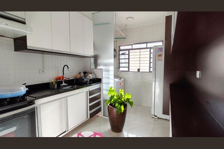 Casa de condomínio para alugar com 65m², 2 quartos e 1 vaga